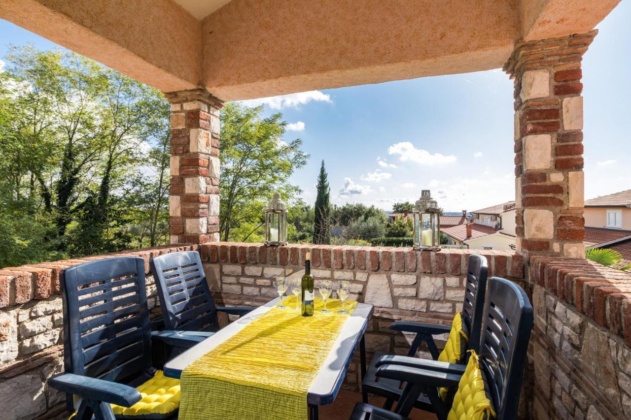 Villa-Johanna Kaštelir Buitenkant foto